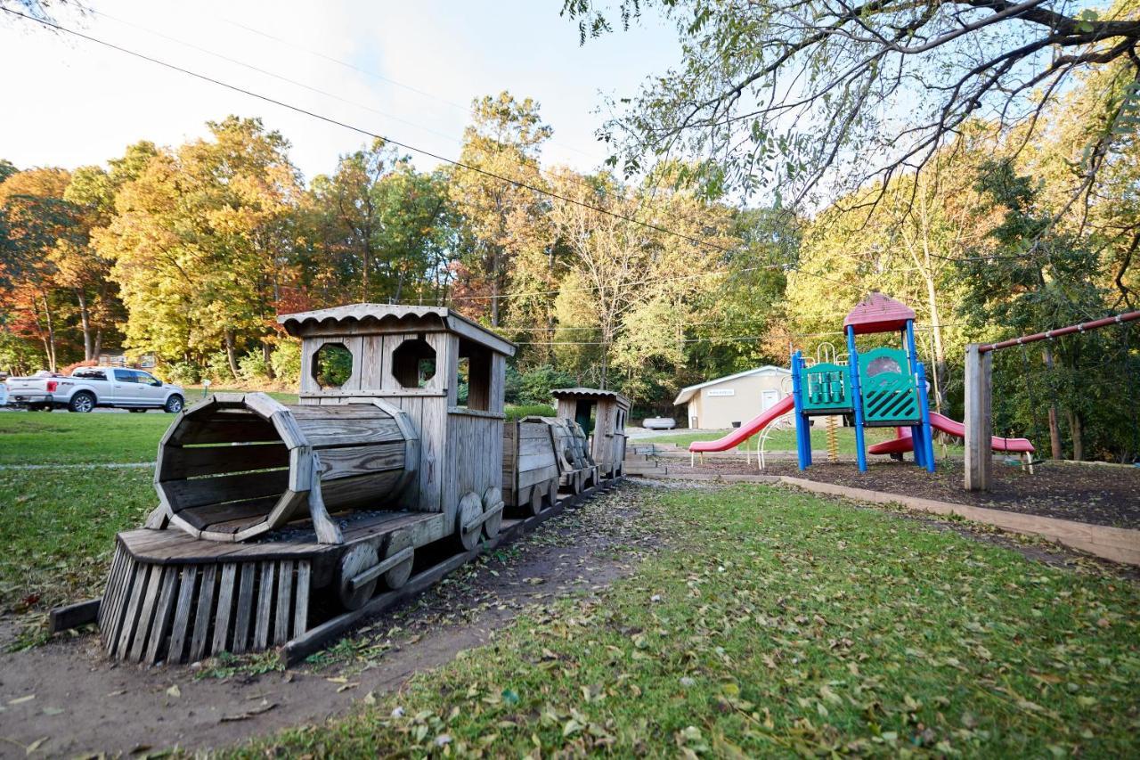 Spring Gulch Screened Park Model 6 Mount Airy Eksteriør billede